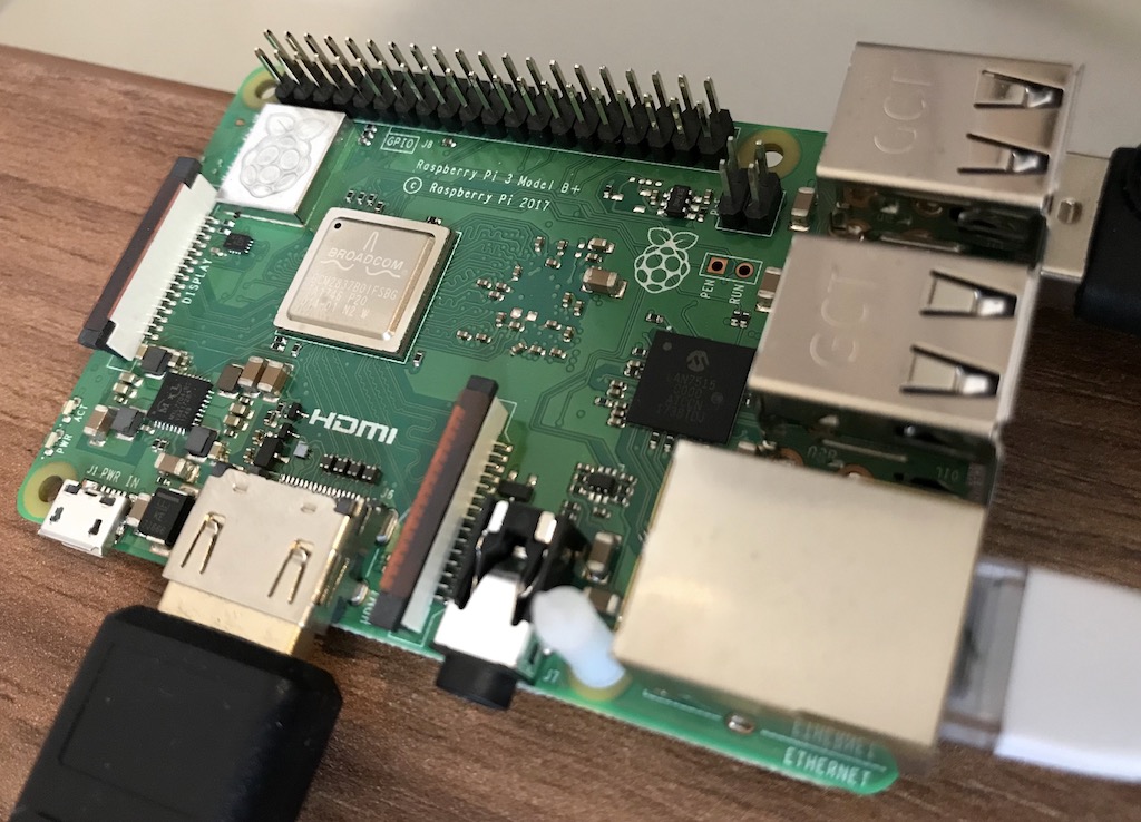 Raspberry Pi 3 Model B+ (TM)