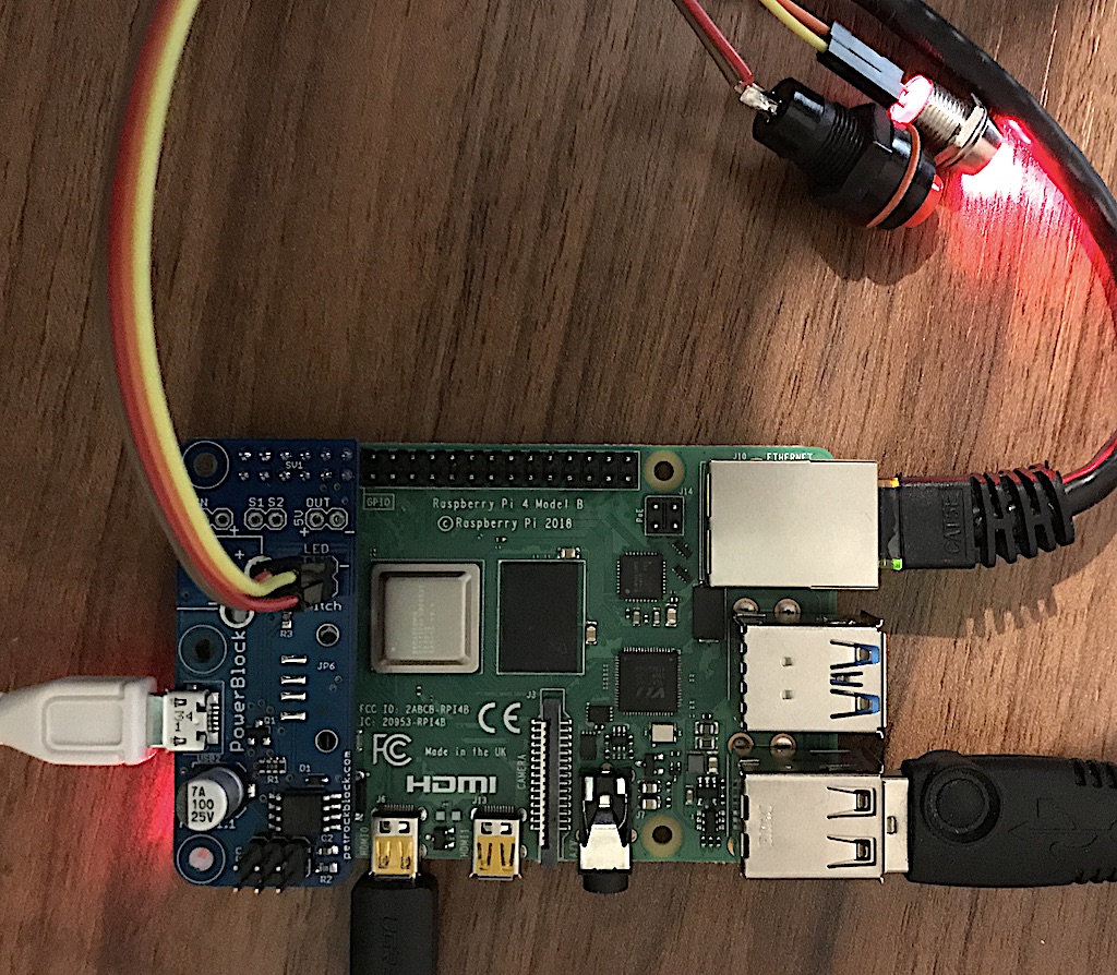 The PowerBlock running together with a Raspberry Pi 4